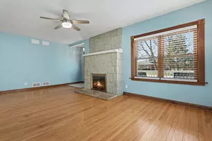 11231 S Worth Ave, Worth, IL 60482 - Photo 6