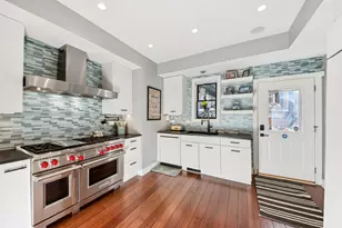 1717 N Hudson Ave, Chicago, IL 60614 - Photo 2