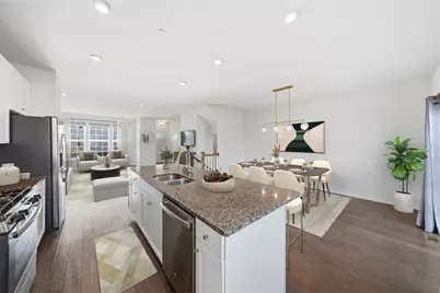 72 Nicholas Drive E, Des Plaines, IL 60016 - Photo 4