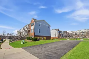 72 Nicholas Dr E, Des Plaines, IL 60016 - Photo 38