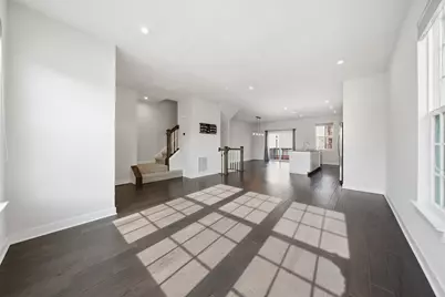 72 Nicholas Drive E, Des Plaines, IL 60016 - Photo 12