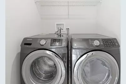 72 Nicholas Drive E, Des Plaines, IL 60016 - Photo 30