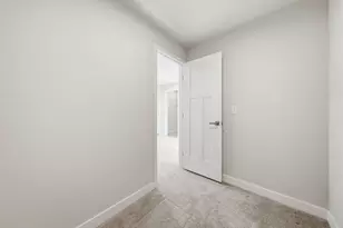 72 Nicholas Dr E, Des Plaines, IL 60016 - Photo 36