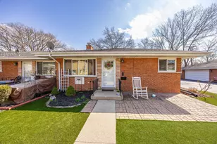 730 Beach Ave, La Grange Park, IL 60526 - Photo 1