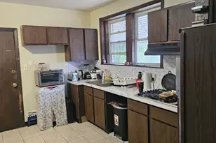 3231 S 53rd Ct, Cicero, IL 60804 - Photo 6