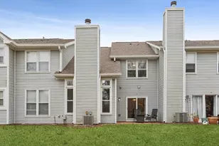 1269 Rhodes Ln, Naperville, IL 60540 - Photo 18