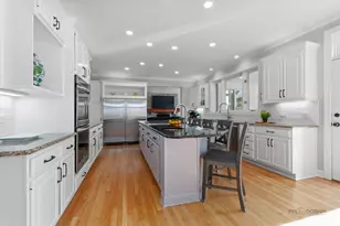 13 Kensington Dr, North Barrington, IL 60010 - Photo 8