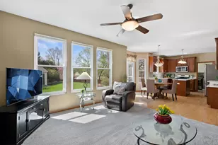 2311 W Cascade Circle, Round Lake, IL 60073 - Photo 6