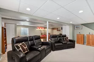 2311 W Cascade Circle, Round Lake, IL 60073 - Photo 20