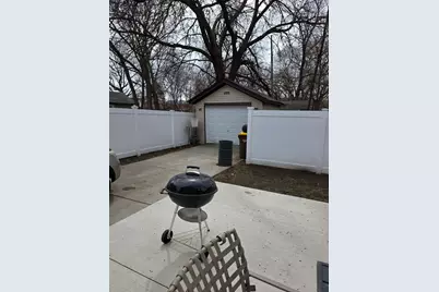 726 Ashland Avenue, Rockford, IL 61103 - Photo 4