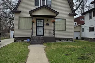 726 Ashland Ave, Rockford, IL 61103 - Photo 1