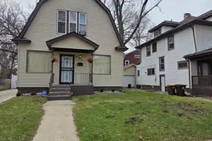 726 Ashland Ave, Rockford, IL 61103 - Photo 2