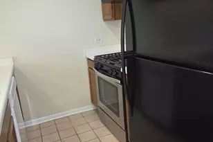 1115 Regency Ct, Schaumburg, IL 60193 - Photo 6