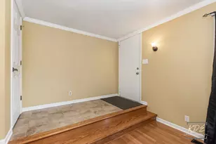 1317 Carol Ln, Naperville, IL 60565 - Photo 4