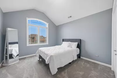 909 Berkshire Drive, Matteson, IL 60443 - Photo 32