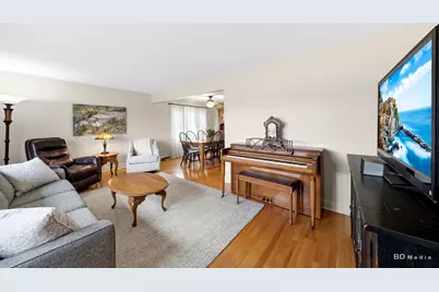 8346 S Kolin Avenue, Chicago, IL 60652 - Photo 4