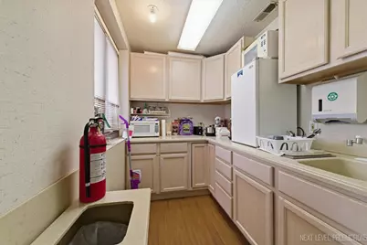 2000 Larkin Avenue #102-103, Elgin, IL 60123 - Photo 10