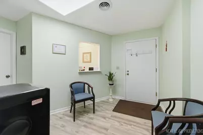 2000 Larkin Avenue #102-103, Elgin, IL 60123 - Photo 4