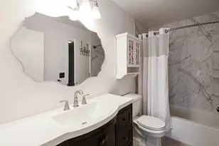 2466 Brunswick Cir, Woodridge, IL 60517 - Photo 20