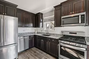 2466 Brunswick Cir, Woodridge, IL 60517 - Photo 12