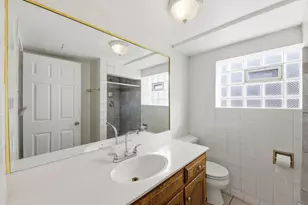 6558 S Karlov Ave, Chicago, IL 60629 - Photo 16