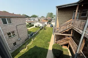 6914 W 21st Ave, Berwyn, IL 60402 - Photo 12