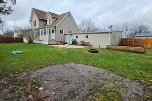 145 N 4th St, Capron, IL 61012 - Photo 30