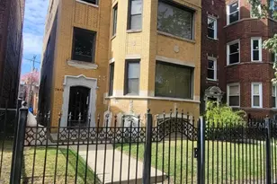 7842 S Bennett Ave, Chicago, IL 60649 - Photo 1