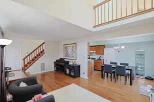 3S094 Timber Dr, Warrenville, IL 60555 - Photo 2