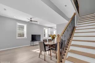 8404 S Exchange Ave, Chicago, IL 60617 - Photo 30