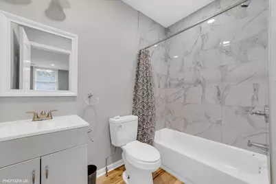 8404 S Exchange Avenue, Chicago, IL 60617 - Photo 22