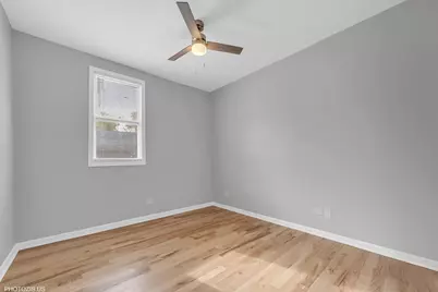 8404 S Exchange Avenue, Chicago, IL 60617 - Photo 34