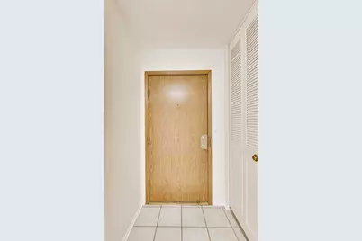 400 Bayside Drive #5, Palatine, IL 60074 - Photo 10