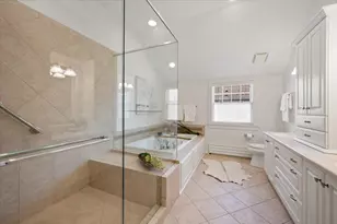 [Address not provided], Winnetka, IL 60093 - Photo 32