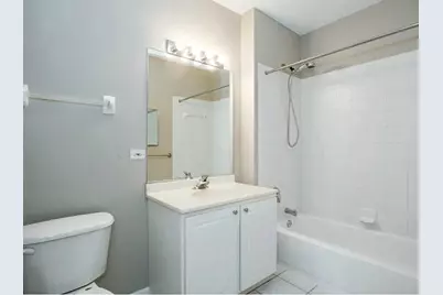 600 N Dearborn Street #1207, Chicago, IL 60654 - Photo 10