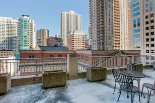 600 N Dearborn St, Chicago, IL 60654 - Photo 18