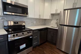 420 W Aldine Ave, Chicago, IL 60657 - Photo 2