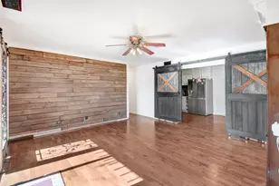 721 Tipperary Ct, Schaumburg, IL 60193 - Photo 4