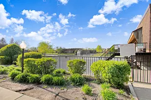 721 Tipperary Ct, Schaumburg, IL 60193 - Photo 6