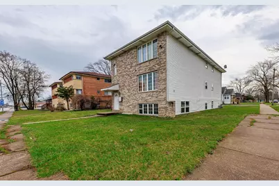 98 W 154th Street, Harvey, IL 60426 - Photo 2