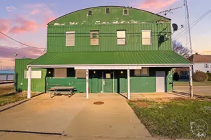 19 S Green St, Piper City, IL 60959 - Photo 2