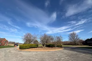 1013 Raccoon Cir, Bourbonnais, IL 60914 - Photo 2