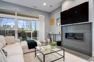 1017 N California Ave, Chicago, IL 60622 - Photo 6