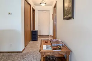 1801 S Yellow Creek Ct, Freeport, IL 61032 - Photo 16