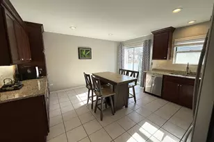 525 Lasalle Ln, Buffalo Grove, IL 60089 - Photo 6