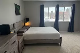 525 Lasalle Ln, Buffalo Grove, IL 60089 - Photo 10