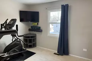 525 Lasalle Ln, Buffalo Grove, IL 60089 - Photo 16