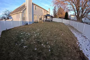 525 Lasalle Ln, Buffalo Grove, IL 60089 - Photo 22