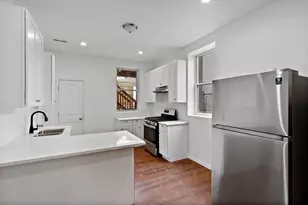 2830 W 25th Pl, Chicago, IL 60623 - Photo 2