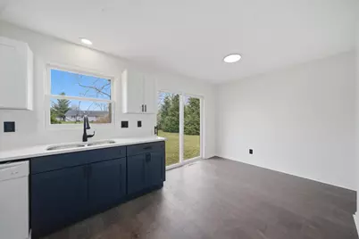 508 Pembroke Road SW, Poplar Grove, IL 61065 - Photo 6